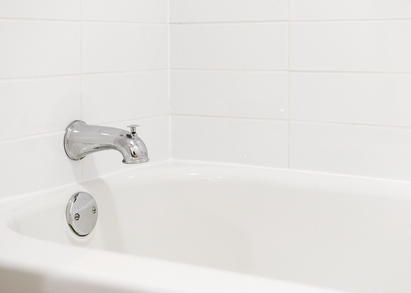 To Replace Or Reglaze The Story Of, Reglazing Your Bathtub
