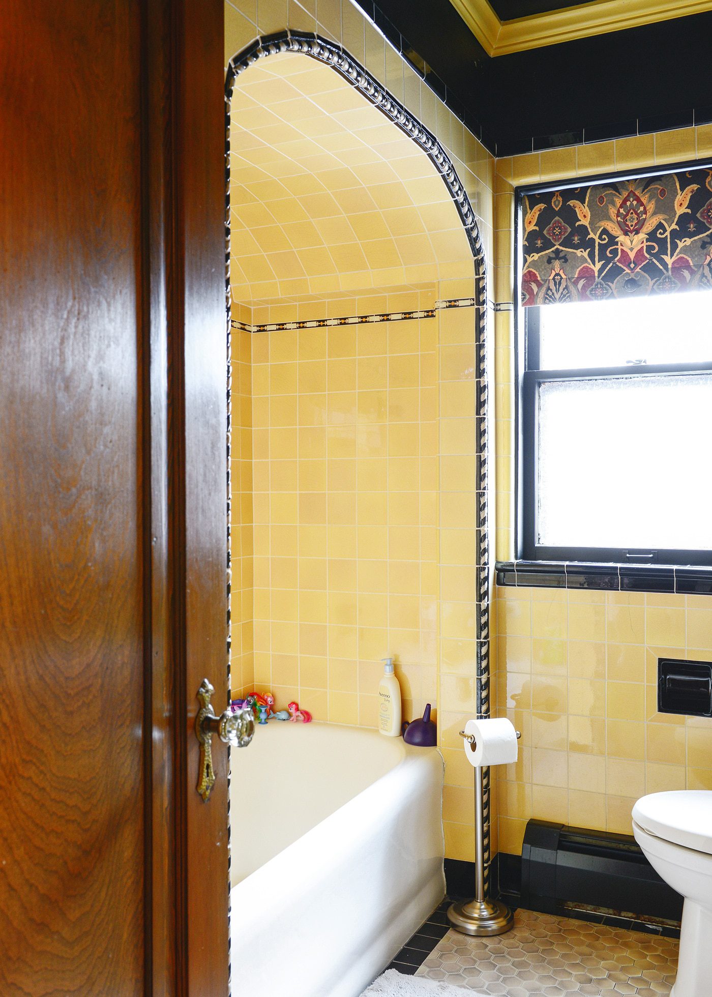 Yellow And Black Tile Bathroom