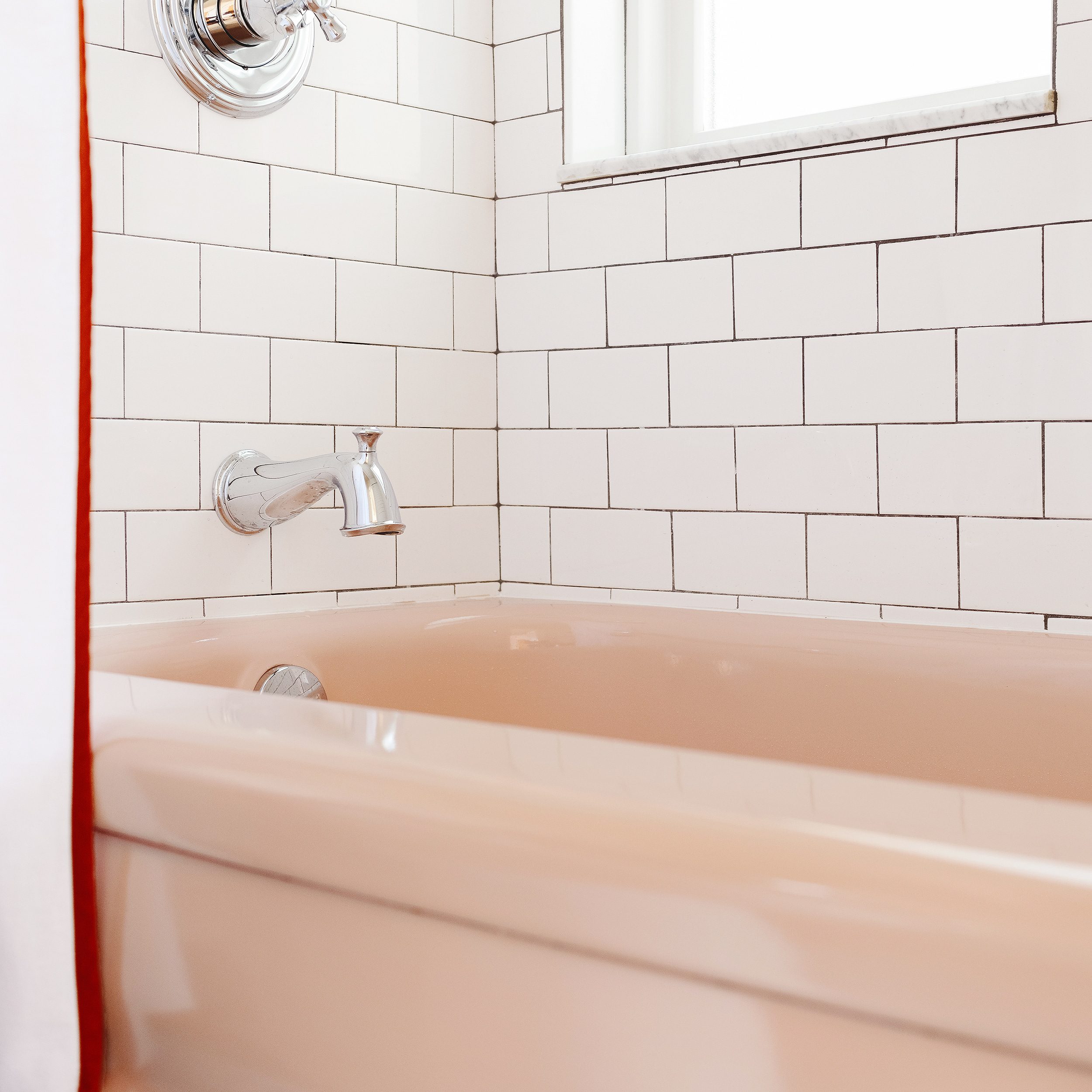 Can You Reglaze A Pink Bathtub, Reglazing Bathtub And Tile Cost